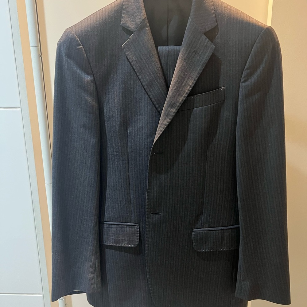 Daniele Alessandrini pinstripe will suit - Navy Charcoal, size 48 IT / 38 US.